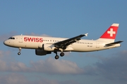 Swiss International Airlines Airbus A320-214 (HB-JLP) at  Hamburg - Fuhlsbuettel (Helmut Schmidt), Germany