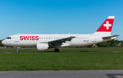 Swiss International Airlines Airbus A320-214 (HB-JLR) at  Hamburg - Fuhlsbuettel (Helmut Schmidt), Germany