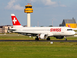 Swiss International Airlines Airbus A320-214 (HB-JLR) at  Hamburg - Fuhlsbuettel (Helmut Schmidt), Germany