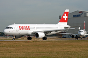 Swiss International Airlines Airbus A320-214 (HB-JLR) at  London - Heathrow, United Kingdom