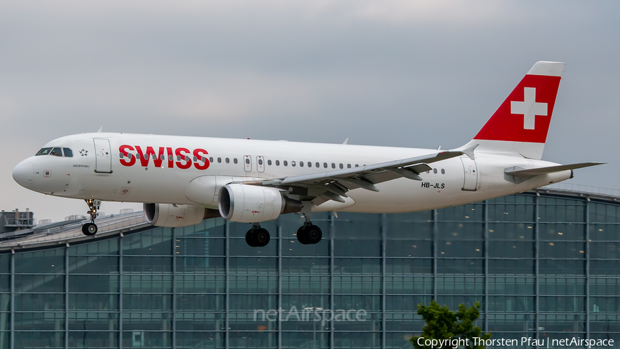 Swiss International Airlines Airbus A320-214 (HB-JLS) | Photo 437004