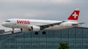 Swiss International Airlines Airbus A320-214 (HB-JLS) at  London - Heathrow, United Kingdom