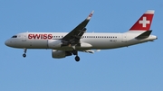 Swiss International Airlines Airbus A320-214 (HB-JLT) at  Paris - Charles de Gaulle (Roissy), France