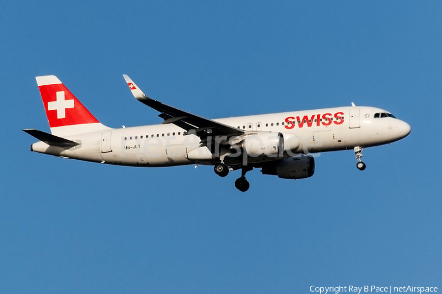 Swiss International Airlines Airbus A320-214 (HB-JLT) | Photo 416113