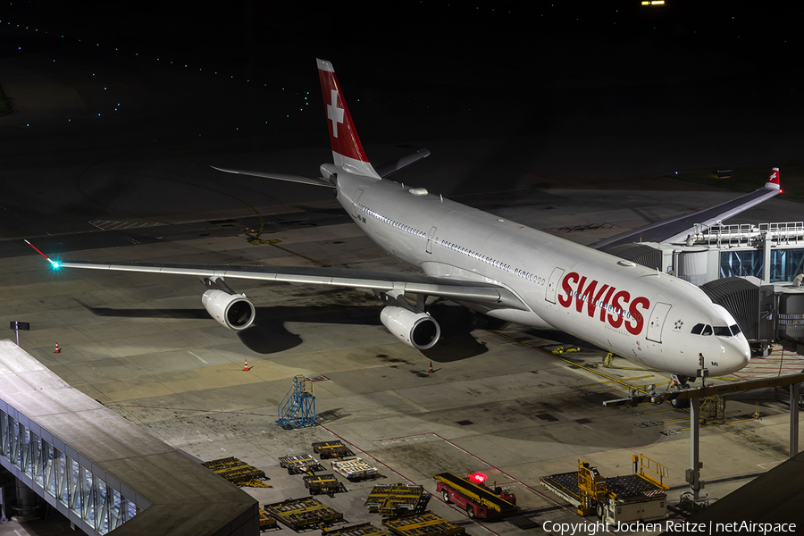 Swiss International Airlines Airbus A340-313E (HB-JMI) | Photo 378027