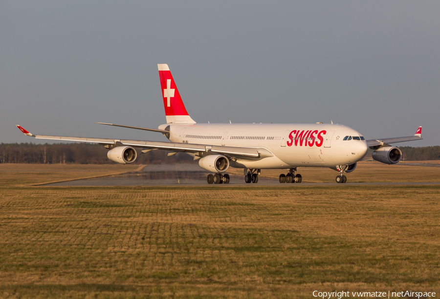 Swiss International Airlines Airbus A340-313X (HB-JMJ) | Photo 418397