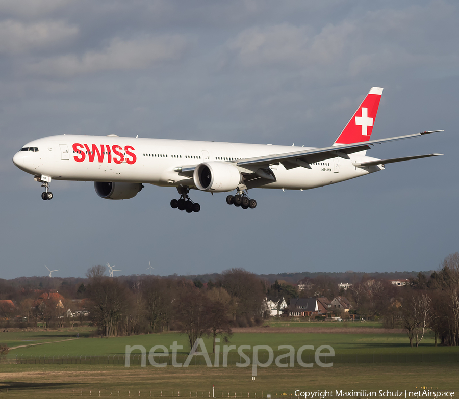 Swiss International Airlines Boeing 777-3DE(ER) (HB-JNA) | Photo 282379