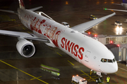 Swiss International Airlines Boeing 777-3DE(ER) (HB-JNA) at  Hannover - Langenhagen, Germany