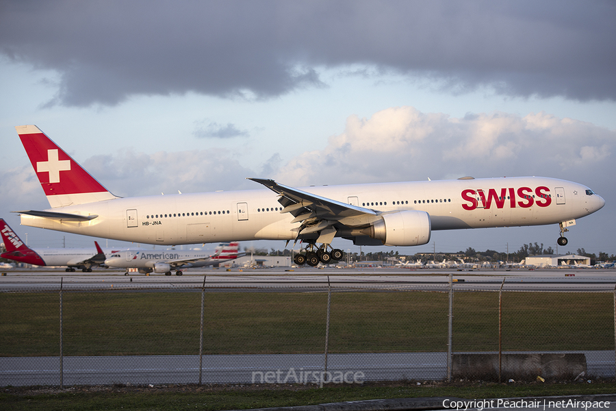 Swiss International Airlines Boeing 777-3DE(ER) (HB-JNA) | Photo 377715