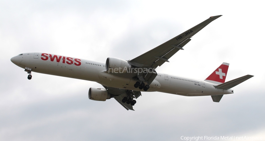 Swiss International Airlines Boeing 777-3DE(ER) (HB-JNA) | Photo 316846