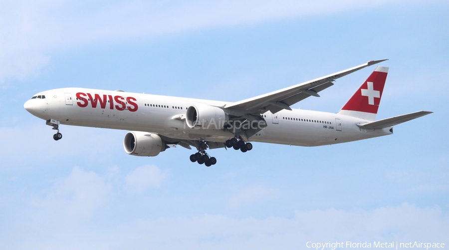 Swiss International Airlines Boeing 777-3DE(ER) (HB-JNA) | Photo 349331