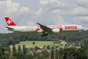 Swiss International Airlines Boeing 777-3DE(ER) (HB-JNA) at  Zurich - Kloten, Switzerland