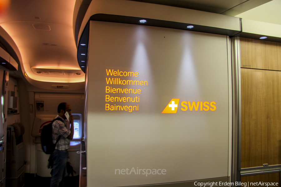 Swiss International Airlines Boeing 777-3DE(ER) (HB-JNA) | Photo 111373