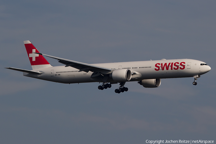 Swiss International Airlines Boeing 777-3DE(ER) (HB-JNB) | Photo 107475