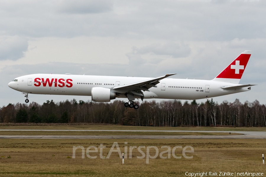 Swiss International Airlines Boeing 777-3DE(ER) (HB-JNB) | Photo 103666