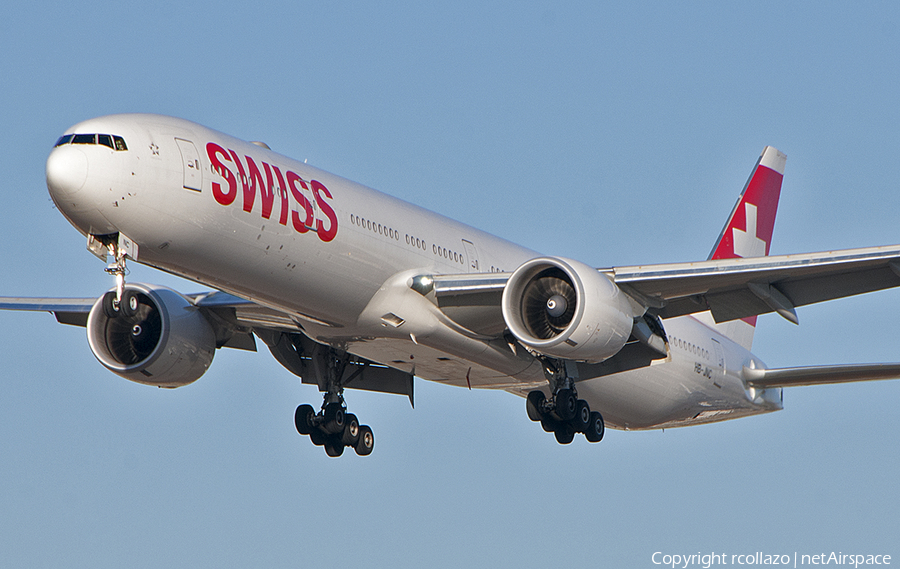 Swiss International Airlines Boeing 777-3DE(ER) (HB-JNC) | Photo 360323