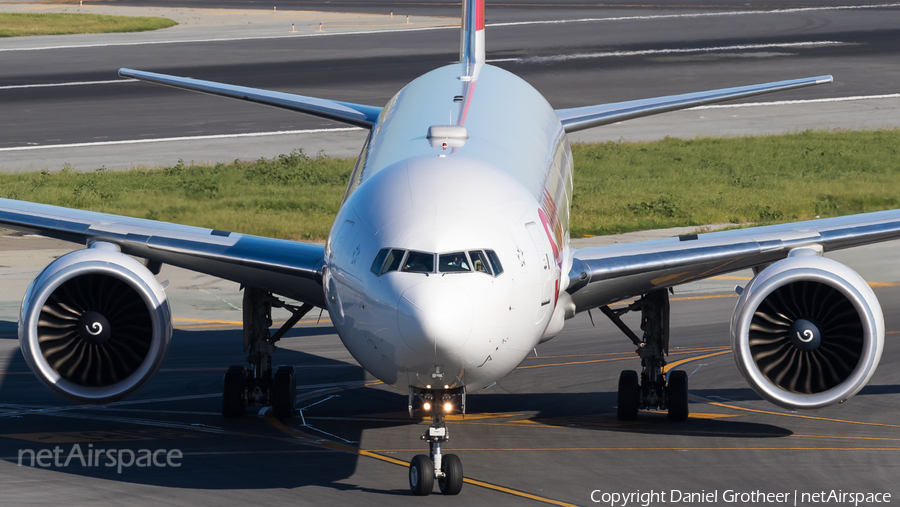 Swiss International Airlines Boeing 777-3DE(ER) (HB-JNC) | Photo 255395