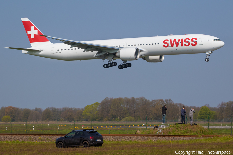 Swiss International Airlines Boeing 777-3DE(ER) (HB-JNC) | Photo 106825