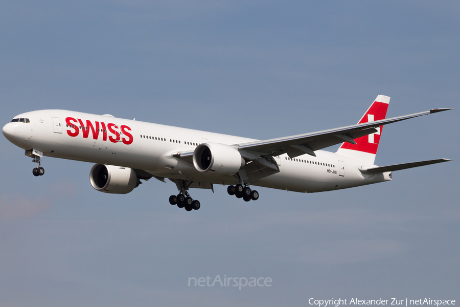 Swiss International Airlines Boeing 777-3DE(ER) (HB-JNE) | Photo 125879