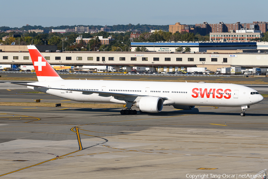 Swiss International Airlines Boeing 777-3DE(ER) (HB-JNE) | Photo 493672