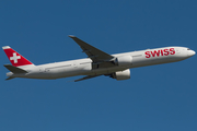 Swiss International Airlines Boeing 777-3DE(ER) (HB-JNF) at  Hannover - Langenhagen, Germany