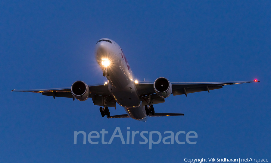 Swiss International Airlines Boeing 777-3DE(ER) (HB-JNF) | Photo 216243