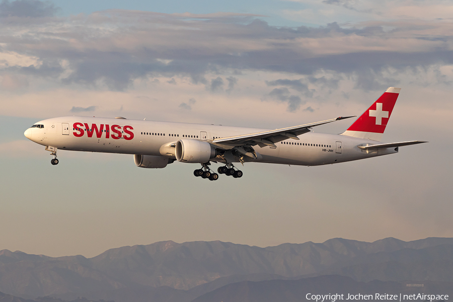 Swiss International Airlines Boeing 777-3DE(ER) (HB-JNH) | Photo 368940