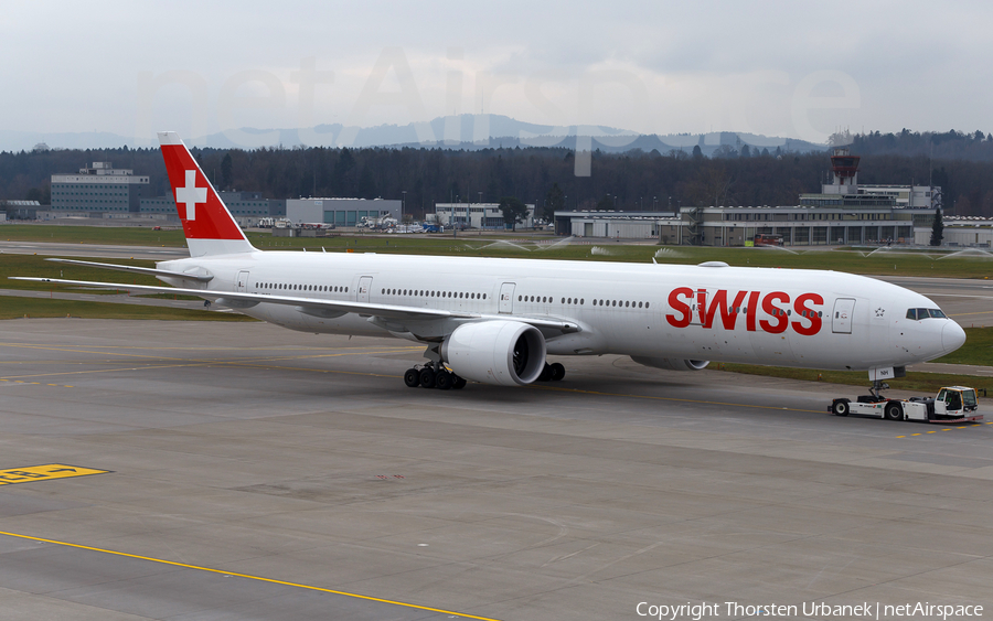 Swiss International Airlines Boeing 777-3DE(ER) (HB-JNH) | Photo 212687