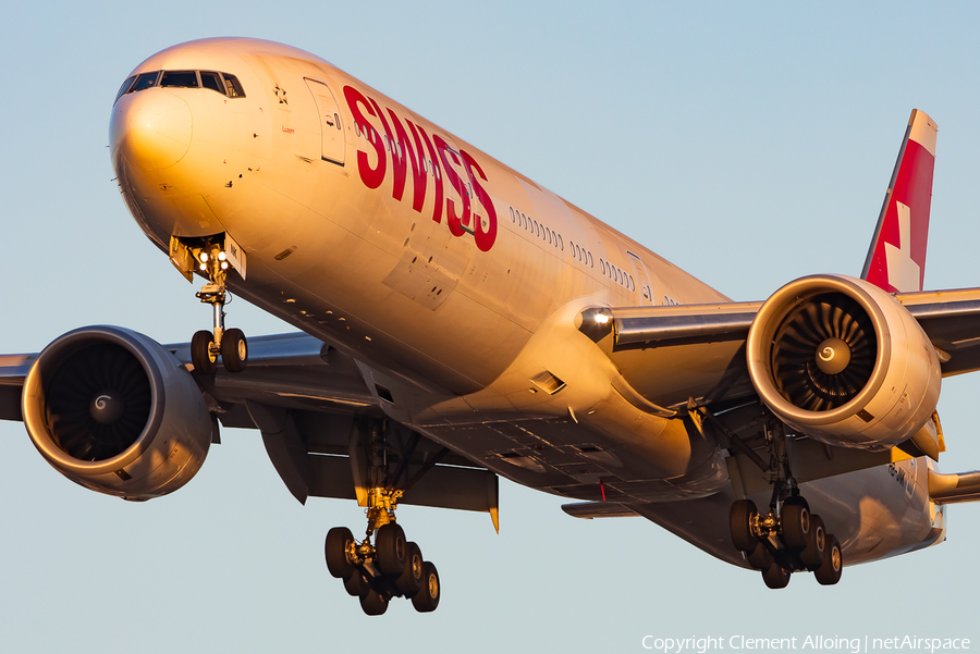 Swiss International Airlines Boeing 777-3DE(ER) (HB-JNK) | Photo 662268