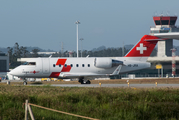 REGA - Swiss Air Rescue Bombardier CL-600-2B16 Challenger 604 (HB-JRA) at  Porto, Portugal
