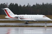 (Private) Bombardier CL-600-2B16 Challenger 605 (HB-JSG) at  Goteborg - Landvetter, Sweden