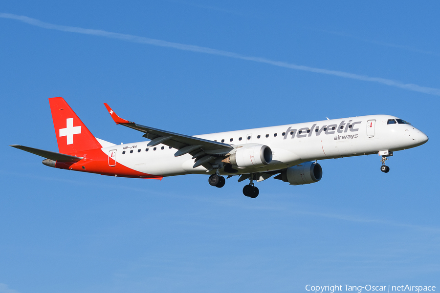 Helvetic Airways Embraer ERJ-195AR (ERJ-190-200 IGW) (HB-JVA) | Photo 678999