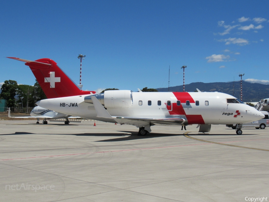 REGA - Swiss Air Rescue Bombardier CL-600-2B16 Challenger 650 (HB-JWA) | Photo 377451