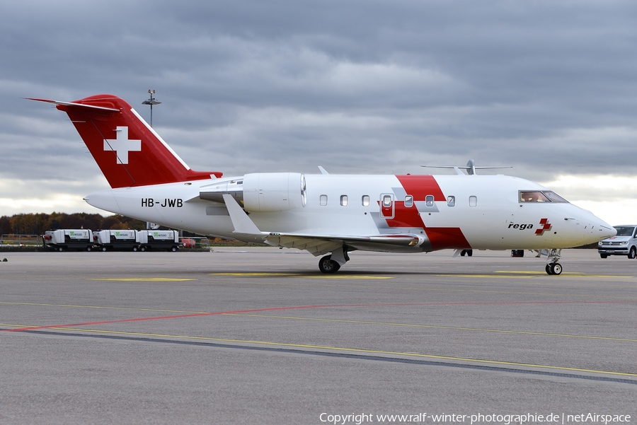 REGA - Swiss Air Rescue Bombardier CL-600-2B16 Challenger 650 (HB-JWB) | Photo 451193