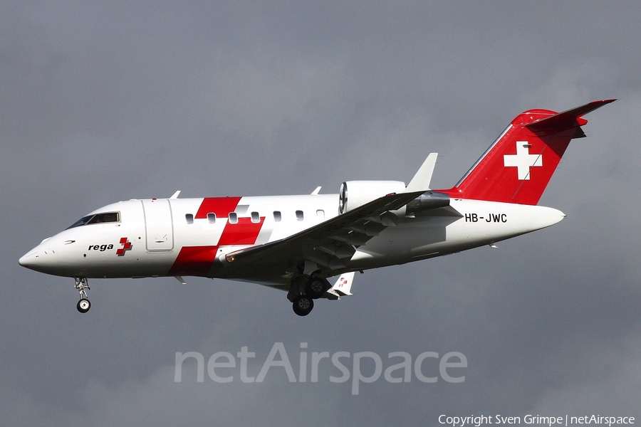 REGA - Swiss Air Rescue Bombardier CL-600-2B16 Challenger 650 (HB-JWC) | Photo 347854