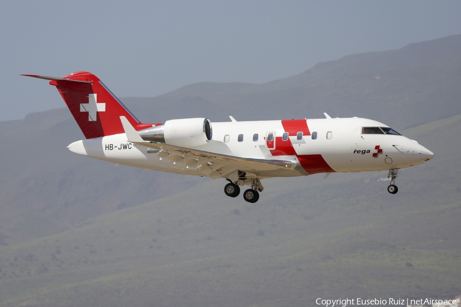 REGA - Swiss Air Rescue Bombardier CL-600-2B16 Challenger 650 (HB-JWC) | Photo 436550