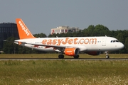 easyJet Switzerland Airbus A320-214 (HB-JXD) at  Hamburg - Fuhlsbuettel (Helmut Schmidt), Germany