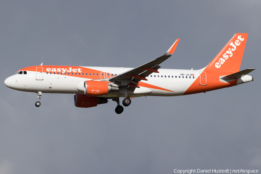 easyJet Switzerland Airbus A320-214 (HB-JXJ) | Photo 530085