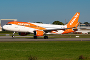 easyJet Switzerland Airbus A320-214 (HB-JXQ) at  Hamburg - Fuhlsbuettel (Helmut Schmidt), Germany