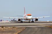 easyJet Switzerland Airbus A320-214 (HB-JXR) at  Tenerife Sur - Reina Sofia, Spain