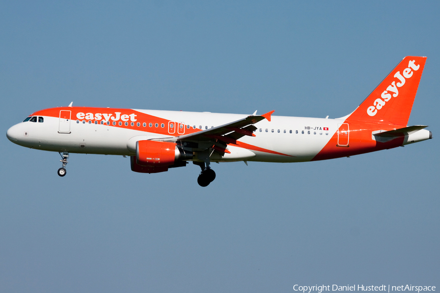 easyJet Switzerland Airbus A320-214 (HB-JYA) | Photo 479772