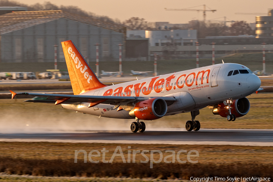 easyJet Switzerland Airbus A319-111 (HB-JZJ) | Photo 98377