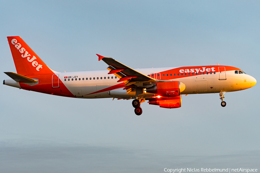 easyJet Switzerland Airbus A320-214 (HB-JZY) | Photo 357577