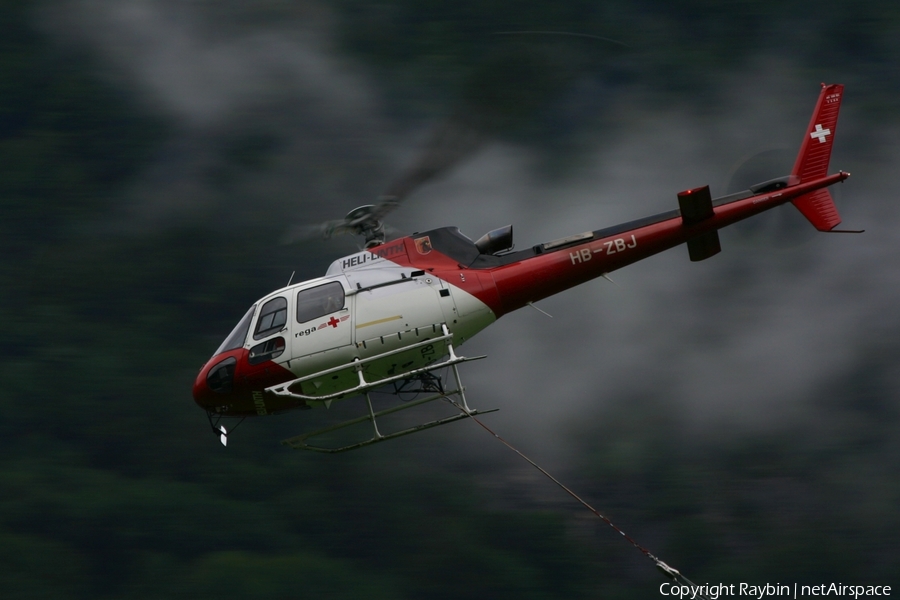 Heli-Linth Eurocopter AS350B3 Ecureuil (HB-ZBJ) | Photo 557752