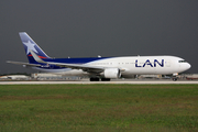 LAN Airlines Boeing 767-3Q8(ER) (HC-CGZ) at  Miami - International, United States