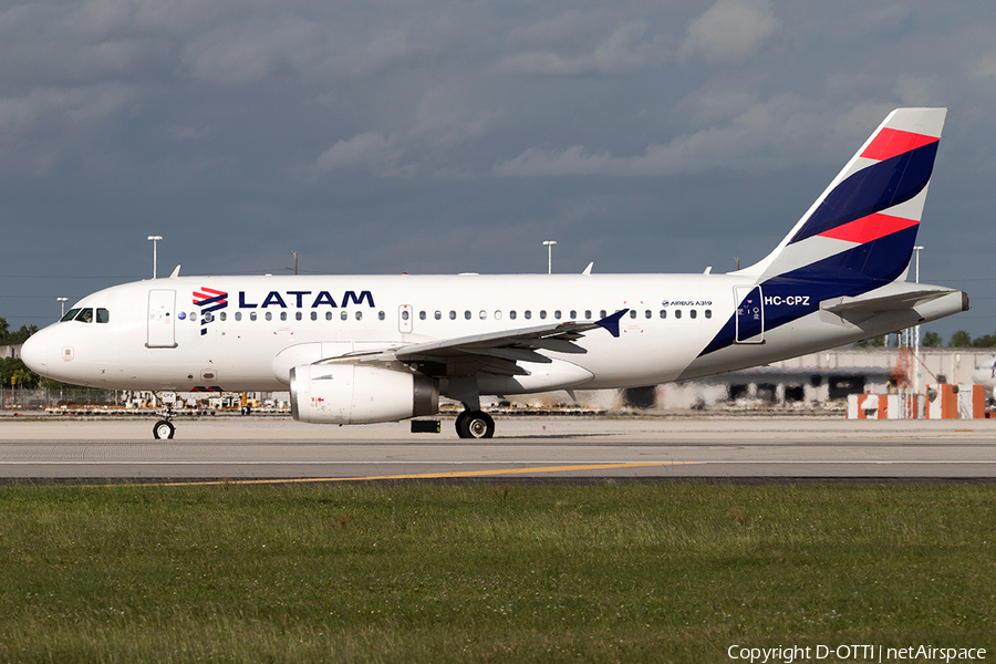 LATAM Airlines Ecuador Airbus A319-132 (HC-CPZ) | Photo 134451