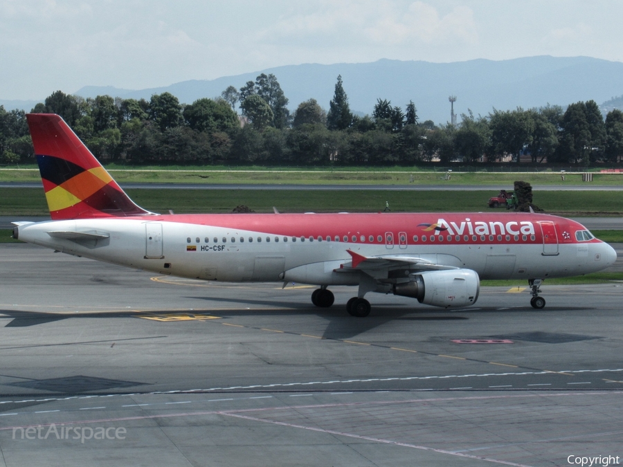 Avianca Ecuador Airbus A320-214 (HC-CSF) | Photo 303455