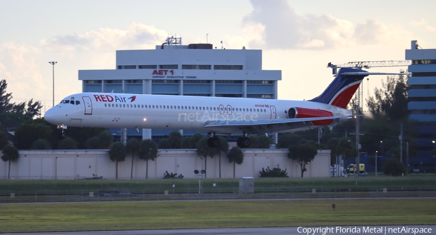 Red Air McDonnell Douglas MD-82 (HI1069) | Photo 545785