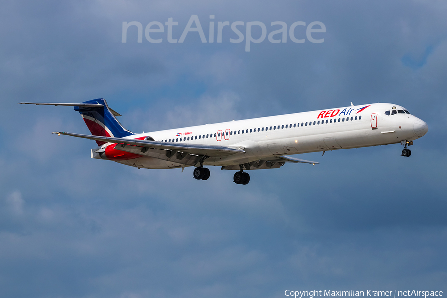 Red Air McDonnell Douglas MD-82 (HI1069) | Photo 603113