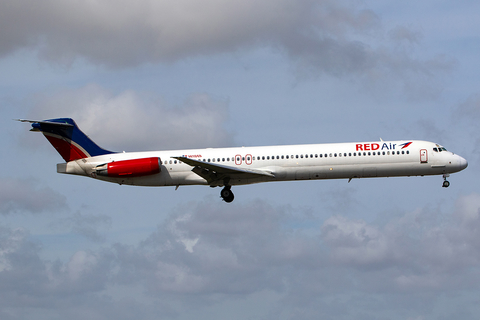 Red Air McDonnell Douglas MD-82 (HI1069) at  Miami - International, United States